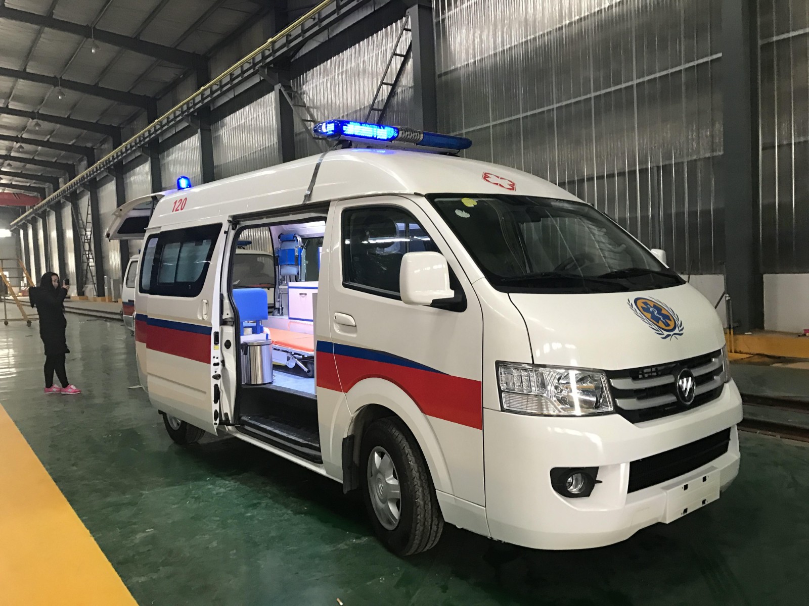 突泉县救护车转院